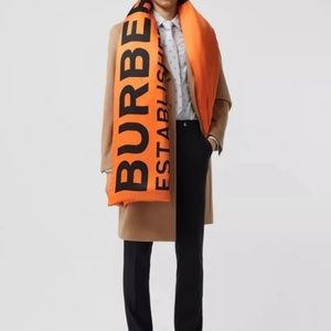 BURBERRY Silk Puffer Scarf - NEW
